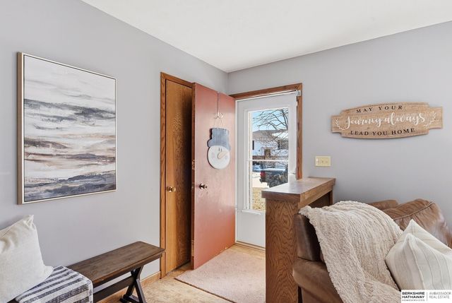 20764 Emmet Street, Omaha, NE 68022