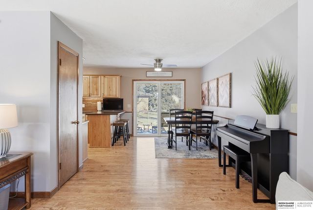 20764 Emmet Street, Omaha, NE 68022