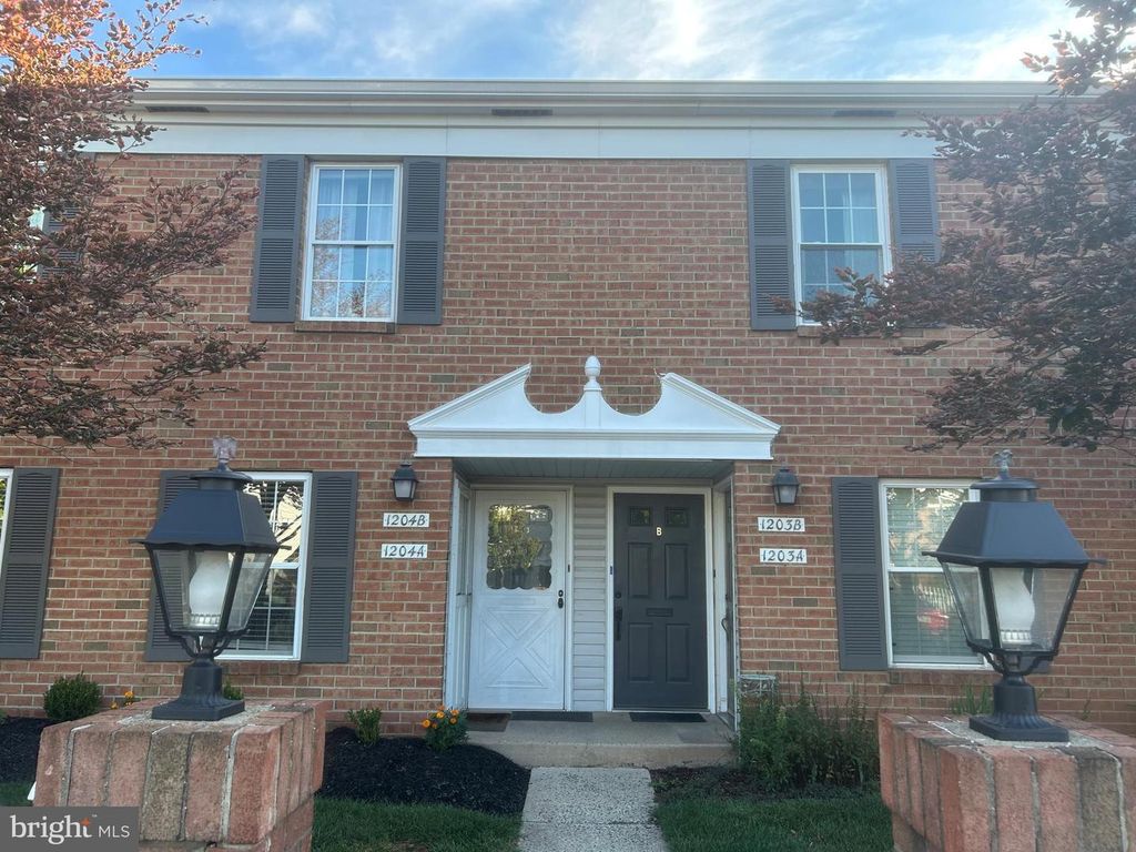 1204--B CROSSHILL CT, Lansdale, PA 19446