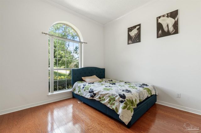 3377 Crestview Ln, Gulf Breeze, FL 32563