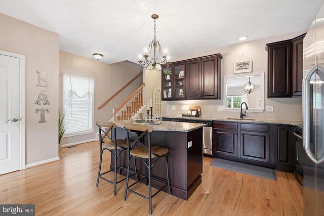 121 PUMPKIN PATCH LN, Hockessin, DE 19707