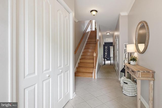 121 PUMPKIN PATCH LN, Hockessin, DE 19707