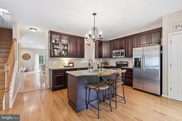 121 PUMPKIN PATCH LN, Hockessin, DE 19707