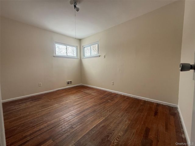 2804 Eagle Avenue, Medford, NY 11763