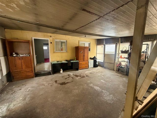 2804 Eagle Avenue, Medford, NY 11763