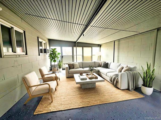 2804 Eagle Avenue, Medford, NY 11763