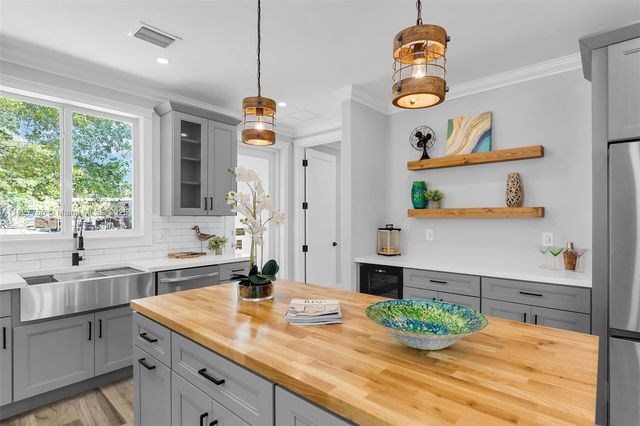 68 Coral Way, Key Largo, FL 33037