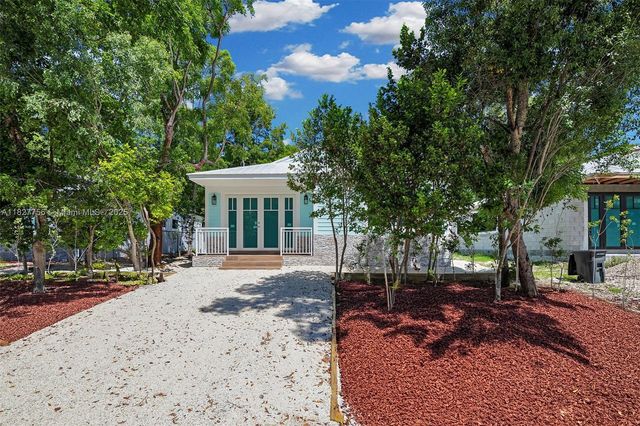 68 Coral Way, Key Largo, FL 33037