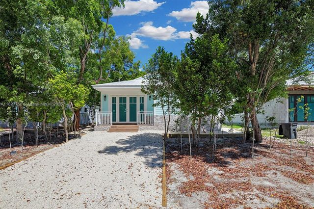 68 Coral Way, Key Largo, FL 33037