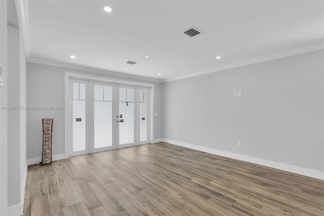 68 Coral Way, Key Largo, FL 33037