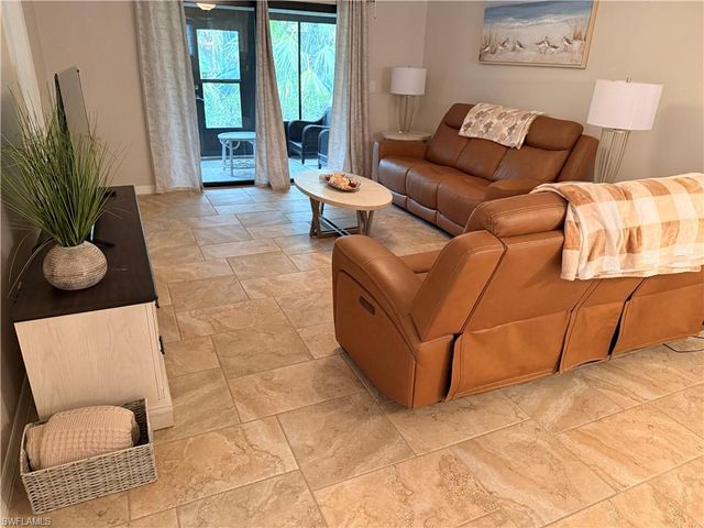 17454 Blueberry Hill DR B, Fort Myers, FL 33908