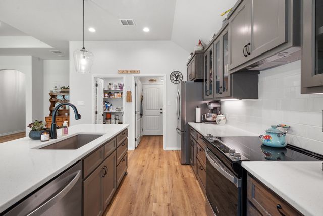 355 Sunset Cove, Bluff Dale, TX 76433