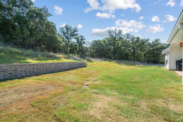 355 Sunset Cove, Bluff Dale, TX 76433