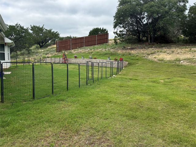 355 Sunset Cove, Bluff Dale, TX 76433