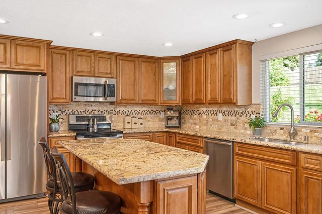 1005 Palos Verdes Ct, Roseville, CA 95661