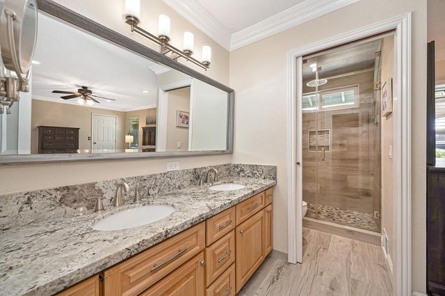 1005 Palos Verdes Ct, Roseville, CA 95661