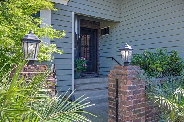 1005 Palos Verdes Ct, Roseville, CA 95661