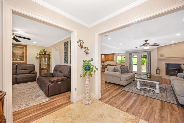 1005 Palos Verdes Ct, Roseville, CA 95661