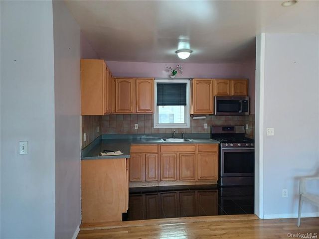 11142 209th Street, Queens Village, NY 11429