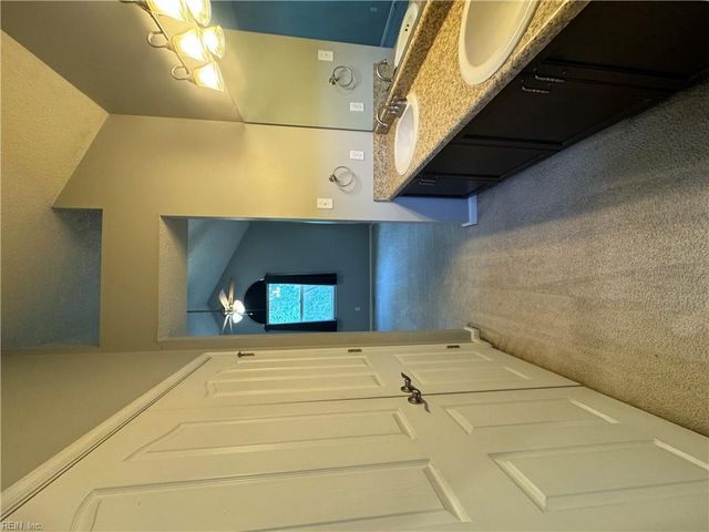 1004 Plum CT, Newport News, VA 23608