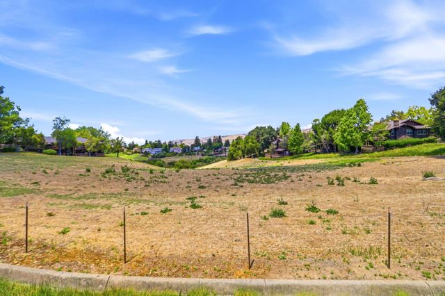 1323 Ocaso Camino, Fremont, CA 94539
