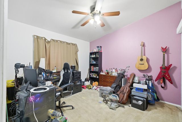 900 E Rankin Avenue 121, Tulare, CA 93274