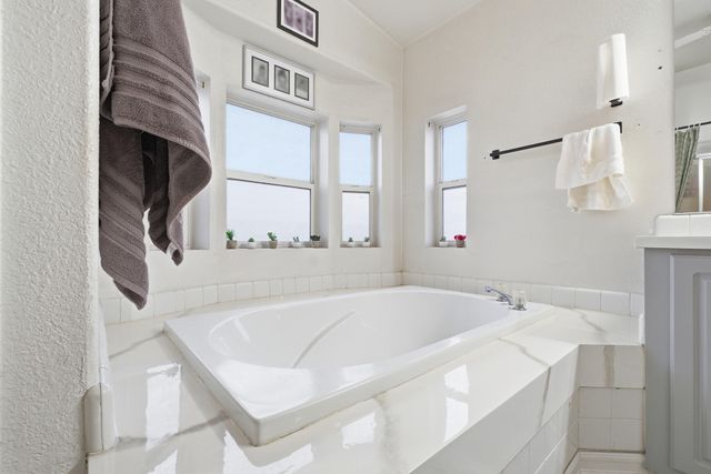 900 E Rankin Avenue 121, Tulare, CA 93274