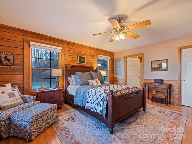 171 Sharons Bluff, Franklin, NC 28734