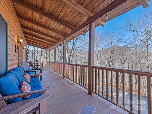 171 Sharons Bluff, Franklin, NC 28734