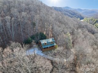 171 Sharons Bluff, Franklin, NC 28734