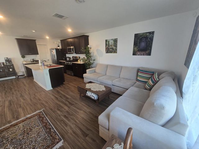 7208 Spotted Leaf WAY, Del Valle, TX 78617