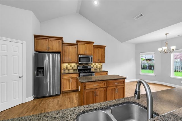 4457 Putting Green Drive, Fayetteville, AR 72704