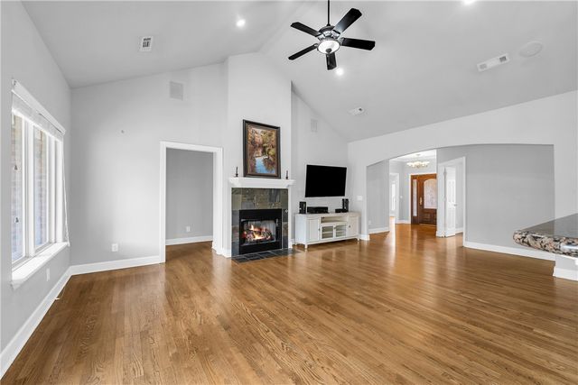 4457 Putting Green Drive, Fayetteville, AR 72704