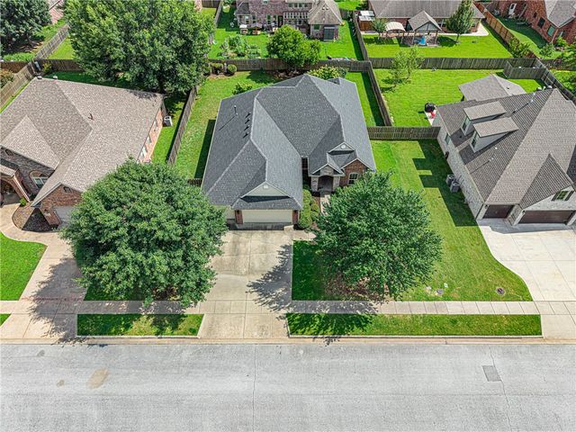 4457 Putting Green Drive, Fayetteville, AR 72704