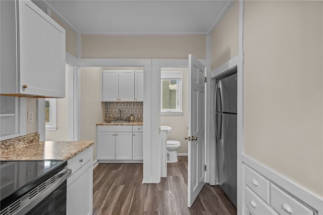 14 Pearl Street, East Greenwich, RI 02818