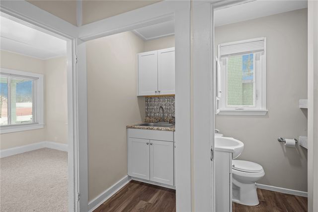 14 Pearl Street, East Greenwich, RI 02818