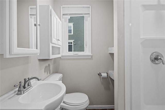 14 Pearl Street, East Greenwich, RI 02818