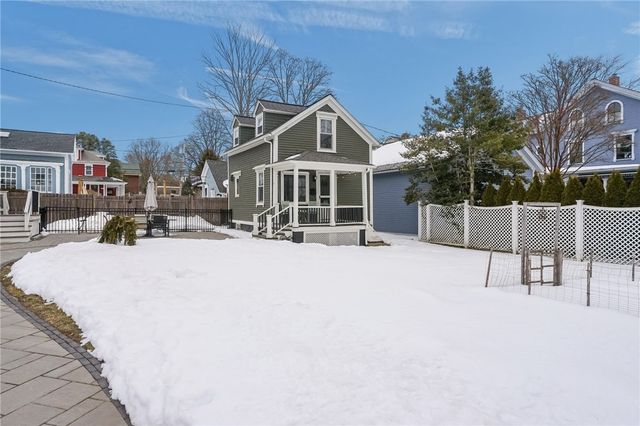 14 Pearl Street, East Greenwich, RI 02818