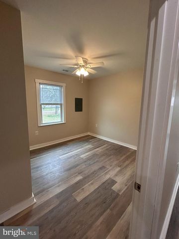 1063 TANYARD RD, Woodbury, NJ 08096