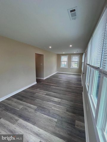 1063 TANYARD RD, Woodbury, NJ 08096