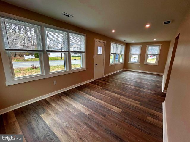 1063 TANYARD RD, Woodbury, NJ 08096