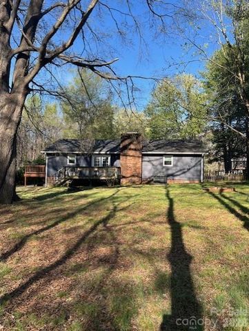 692 Radcliff Place NW, Concord, NC 28027