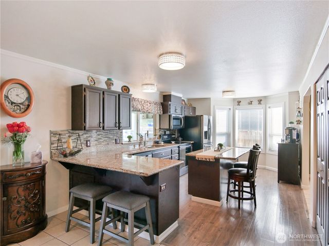 8728 136th Street E, Puyallup, WA 98373