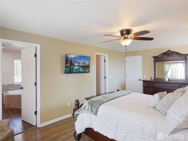 8728 136th Street E, Puyallup, WA 98373