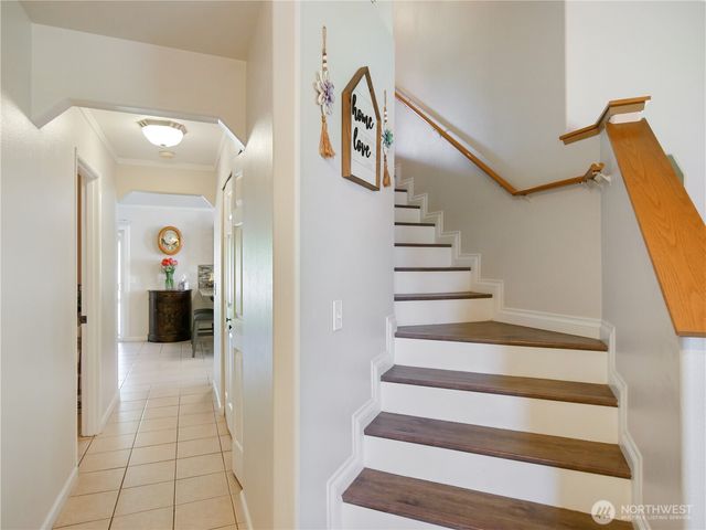 8728 136th Street E, Puyallup, WA 98373