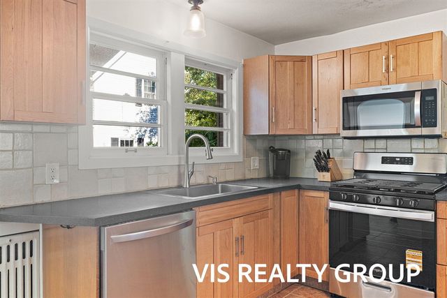 303 E Savidge Street, Spring Lake, MI 49456