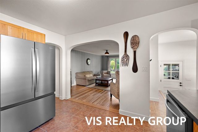 303 E Savidge Street, Spring Lake, MI 49456