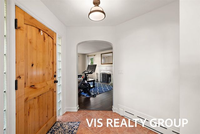 303 E Savidge Street, Spring Lake, MI 49456