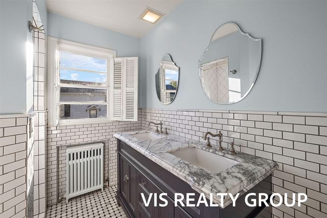 303 E Savidge Street, Spring Lake, MI 49456