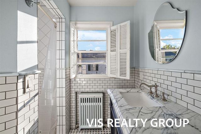 303 E Savidge Street, Spring Lake, MI 49456